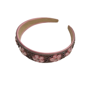 Serre-tête baroque avec fleurs en cristal rose et strass bruns sur un bandeau large