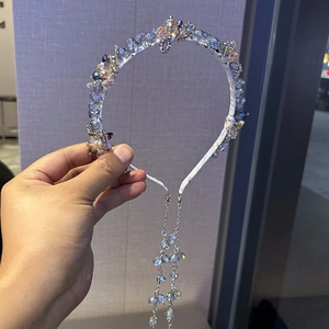Serre-tête en Cristal à Gland Fait Main pour Femme Luxe Satin avec Strass en Grappe Accessoires Cheveux de Mariage Style Français