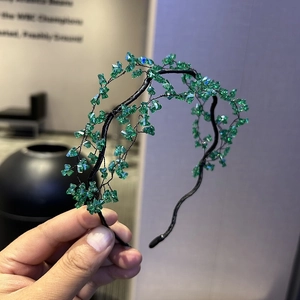 Exquisite handmade green crystal beaded headband with luxury woven leaf vine design