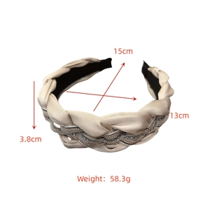 Détails hauteur 15cm, largeur 13cm et bande 3.8cm pour serre-tête tressé beige à strass