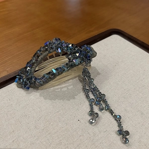 Korean Style Luxury Blue Faux Crystal Hair Claw Clip With Tassel Floral Elegant Shark Clip Hair Accessories For Women Jewelry