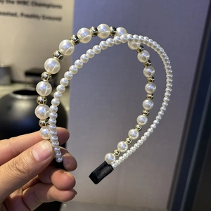 Double-layered pearl headband with golden beads and black ends for women fashion