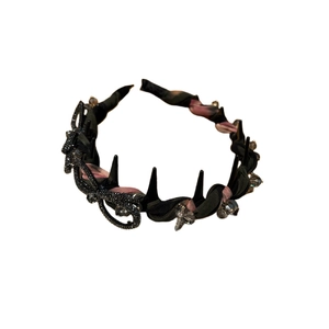 Serre-tête tie-dye fait main avec nœud noir étincelant et détails en strass