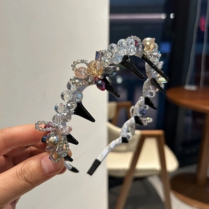 Luxuriöser Haarreif mit klaren und bernsteinfarbenen Kristallen und integrierten Haarclips