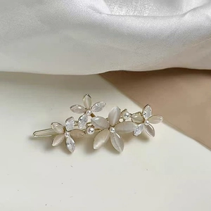 Eleganter Koreanischer Stil Blume Haarklammer Für Damen Legierung Katzenaugenstein Künstliche Perle Strass Haarnadel Süße Seitenclip