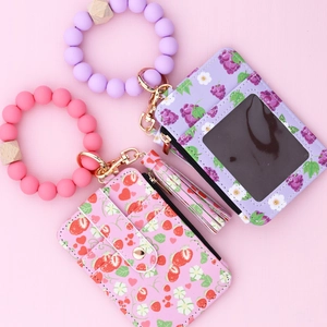 Silicone bead keychain bracelet with printed zip card wallet and tassel charm accessory