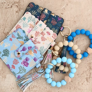 Silicone bead keychain bracelet set with ocean print card holder and tassel charm