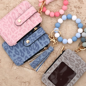 Leopardenmuster Kartenhalter Set mit Silikonperlen Armband und Quaste in drei Farben