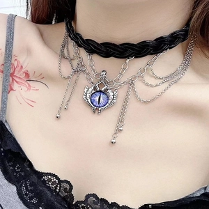 Gothic Leder-Choker Kette mit lila Teufelsauge Anhänger und silbernen Kettenelementen