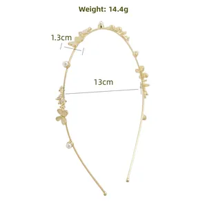 Détail du serre-tête papillon avec décoration de 1,3 cm et un poids léger de 14,4 g