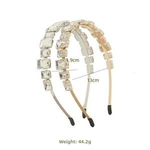 Détails des serre-têtes en cristal avec dimensions 1,9cm de large et 44,2g