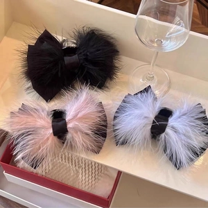 Elegant Large Satin Bow Hair Claw Clip With Ostrich Feather Vintage High End Hair Accessory For Women Party Wedding