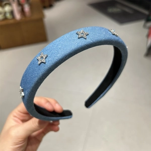 Serre-tête en denim bleu orné d'étoiles en zircon étincelantes pour un look tendance