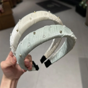 Serre-tête Rembourré en Tissu Plissé Pour Femme Avec Strass et Perles Dorées Élégant Bandeau Vintage Accessoires Cheveux Mode