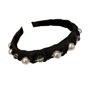 Serre-tête élégant en satin noir orné de perles blanches et cristaux pour soirées chic