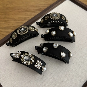 Vintage Velvet Banana Hair Clip For Women Elegant Rhinestone Faux Artificial Pearl Heart Hair Accessory Fashion Daily Styling Tool