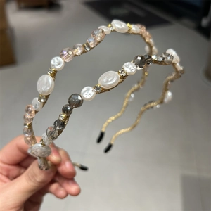 Elegant gold double-layer headband with baroque pearls and faceted crystals for women
