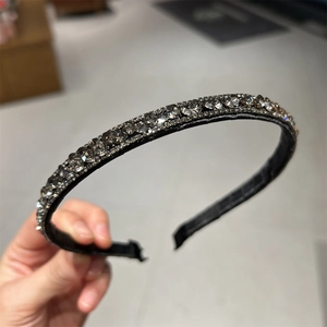 Elegant luxury headband with grey crystals and black slim frame for girls hair accessories
