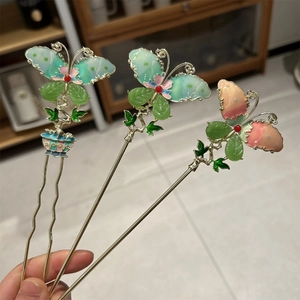Three-piece butterfly hairpins with gradient translucent wings and gold metal frame