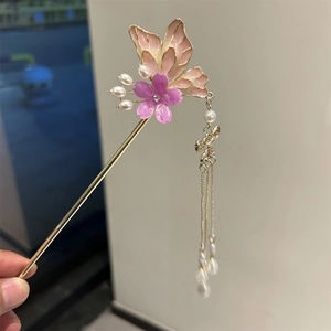 Elegant gold butterfly hair pin with pink tassels and pearls for traditional Chinese style