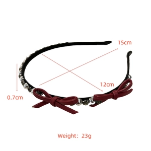 Detailed dimensions of the black bow headband with crystals and size markings
