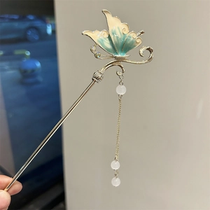 Elegant butterfly tassel hair pin in Chinese style with emerald enamel and gold finish