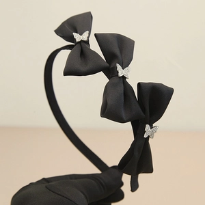 Damen Süße Satin Schleife Haarreif Strass Schmetterling Elegant Schwarz Beige Stoff Haarschmuck Mode Kopfschmuck