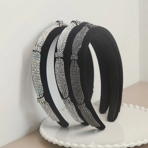 Vintage Wide Padded Headband For Women Velvet Fabric Rhinestone Inlaid Elegant Twisted Fashion Hair Accessories Hair Band