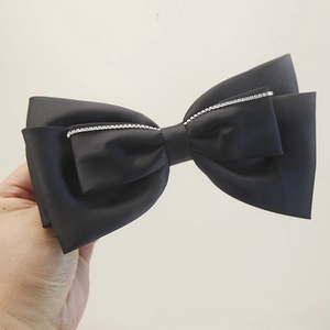 Eleganter großer schwarzer Satin-Haarclip mit Schleife und luxuriösem Kristallbesatz