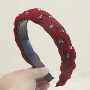 Cerchietto intrecciato in velluto rosso vintage con strass scintillanti per donna