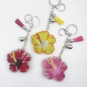 Hibiskus Blume Strass Schlüsselanhänger Für Damen Legierung Eingelegt Kristall Schlüsselbund Mit Quaste Glocke Taschenanhänger