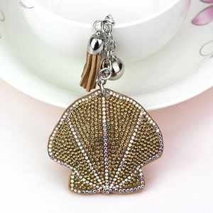 Portachiavi a Forma di Capasanta con Strass e Nappa Ciondolo Borsa Lega Cristallo Souvenir Spiaggia Donna Accessori