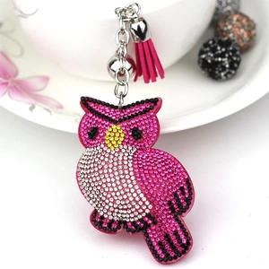 Porte-clés hibou créatif rouge rose avec strass et pompon en cuir pour sacs à main