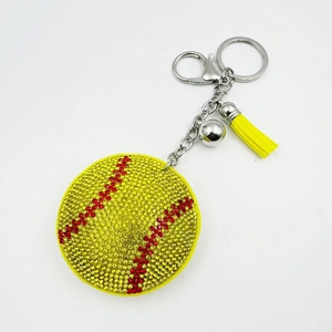 Porte-clés baseball en strass jaunes avec pompon jaune et anneau en métal argenté