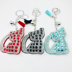Porte-clés Créatif en Forme de Chat Assis Avec Strass et Gland en Tissu Clochette Pendentif Animal pour Sac à Main Femme Accessoire Auto