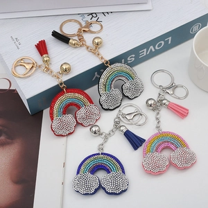 Portachiavi Creativo con Strass Arcobaleno Pendente per Borsa con Nappa e Nuvola Scintillante in Lega di Metallo per Auto Regalo Gioielli Donna