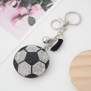 Portachiavi a pallone da calcio con strass brillanti e nappa nera per borsa