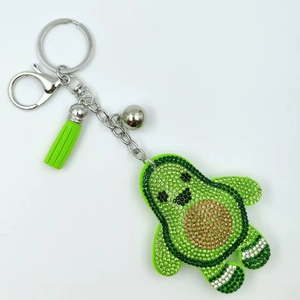 Portachiavi avocado con strass luccicanti, nappa verde e anello in argento