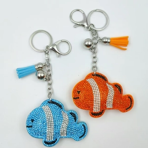 Porte-clés Poisson-clown en Strass Avec Gland et Cloche Alliage Métallique Poisson Tropical Charme de Sac Pendentif Animal Marin Cadeau