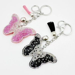 Porte-clés Papillon en Strass avec Gland et Pendentif Cloche Ornement de Sac en Alliage Étincelant pour Femmes Cadeau