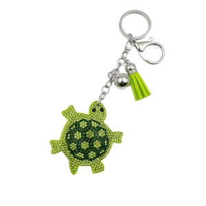 Porte-clés tortue verte étincelante avec pompon décoratif et anneau en argent brillant