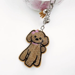 Mignon porte-clés chien Teddy marron avec strass, fermoir argenté, cloche et pompon
