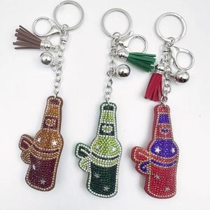 Creative Rhinestone Wine Bottle Keychain With Tassel Alloy Star Pattern Bottle Pendant Keyring Bag Charm Jewelry Gift