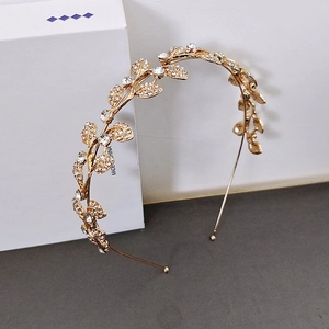 Exquisite golden leaf headband with rhinestones for a vintage forest bridal look