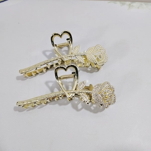 Elegant Rose Flower Metal Hair Claw Clip For Women Gold Alloy Rhinestone Artificial Pearl Shark Clip French Vintage Hair Accessories