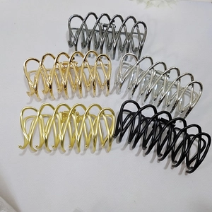 Large Alloy Metal Hair Claw Clip For Women Elegant Wave Cross Shark Clip Modern Hair Accessory For Thick Hair Daily Party Hair Clip