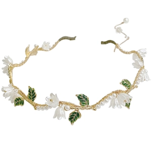 Serre-tête muguet doré avec perles blanches et chaîne de réglage pour femme chic