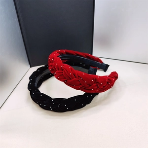 Set de diademas de terciopelo trenzado con perlas en negro y rojo para peinado retro