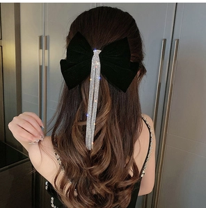 Elegant black velvet bow hair clip with sparkling silver rhinestone tassels for wedding party