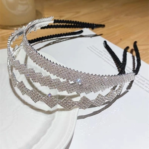 Lot de trois serre-têtes en strass argentés étincelants pour accessoires de cheveux femme